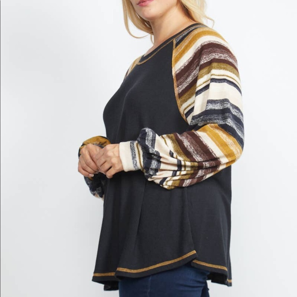 😍PLUS SIZE 😍Dolman Style Striped Long Sleeve Top - Picture 5 of 5